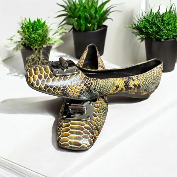 Donald J. Pliner Italian Leather Flat Pumps / SZ: 8 / EUC - Picture 6 of 8